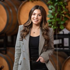 Meet your Posher, Ayla